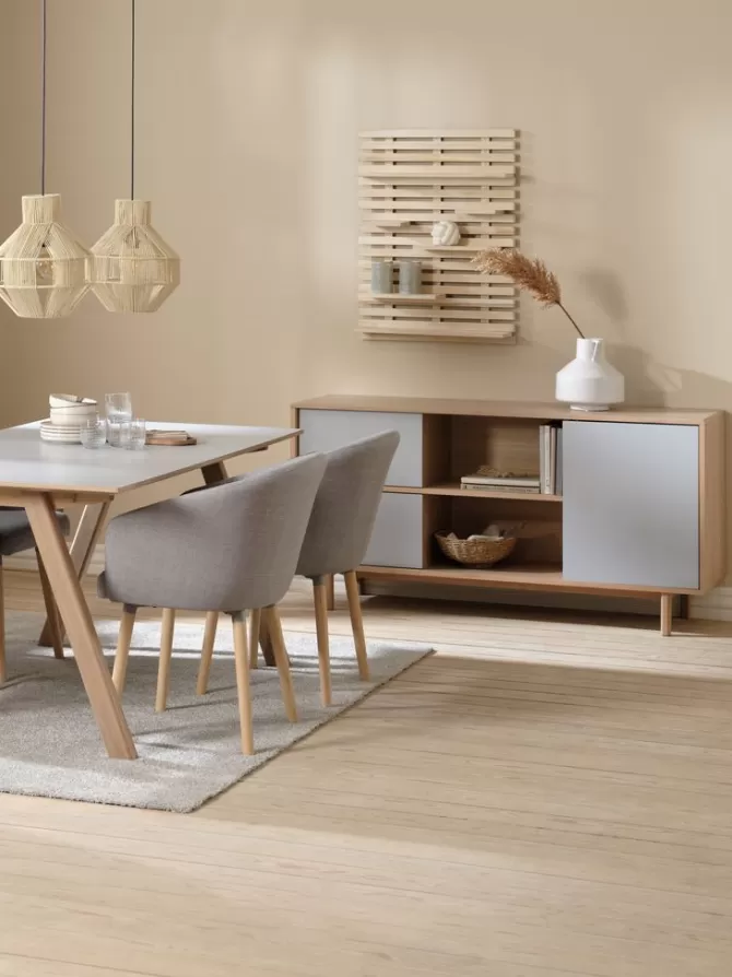 egebjerg_l_bord_lysegr___kloster_stole_lysegr_3.webp Cheap EGEBJERG L250 bord lysegrå + 4 KLOSTER stole lysegrå Spisebordssæt