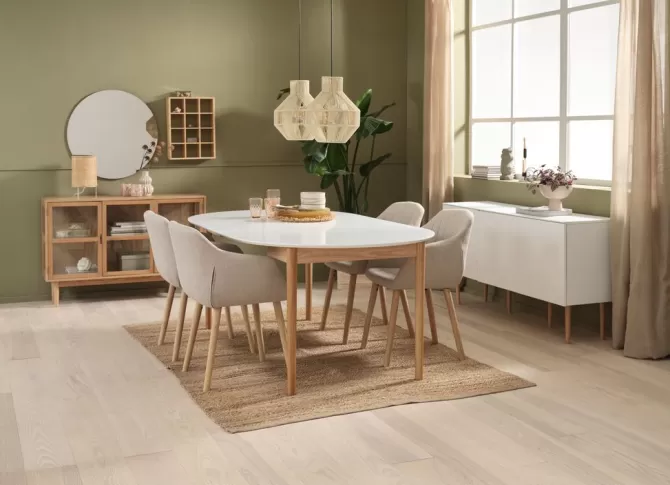 Store MARSTRAND Ø110 bord hvid + 4 ADSLEV stole beige Spisebordssæt