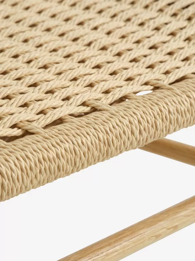 marstrand__bord_hvid___islev_uarmln_eg_2.webp Sale MARSTRAND Ø110 bord hvid + 4 ISLEV u/armlæn eg Spisebordssæt