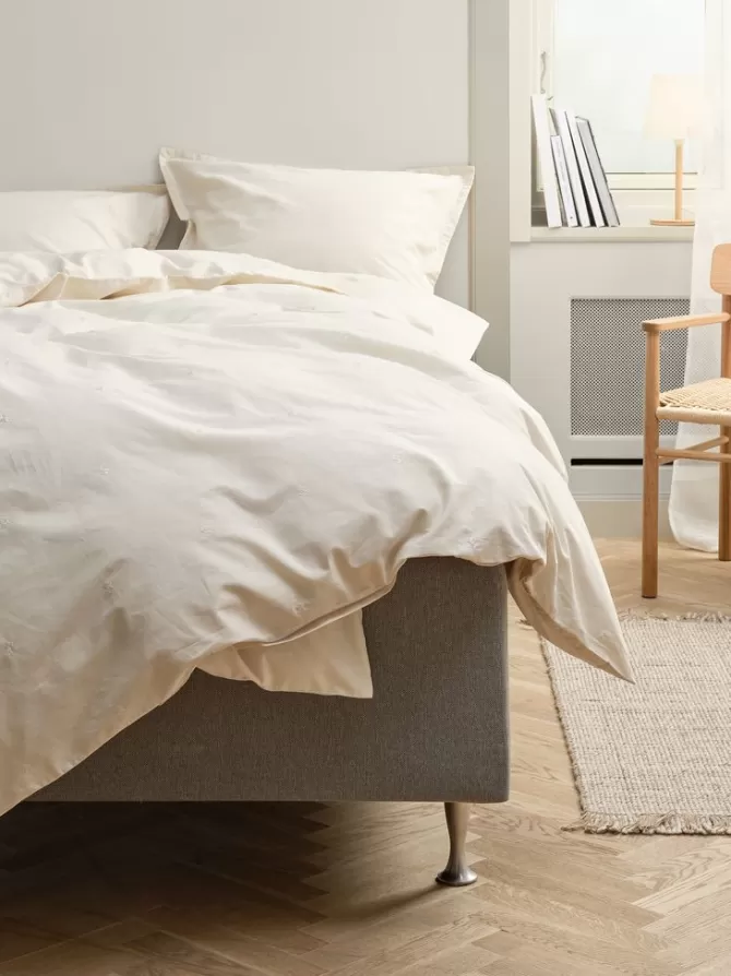 Discount Sengetøj 140x200 natur m. broderi Sengetøj
