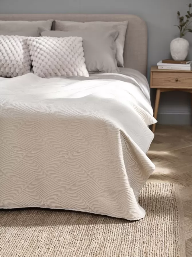 Clearance Sengetæppe 160x220 beige Sengetæpper | Senget忙pper