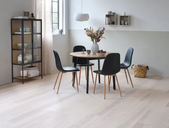 Sale Spisebord Ø105 eg/sort Spiseborde